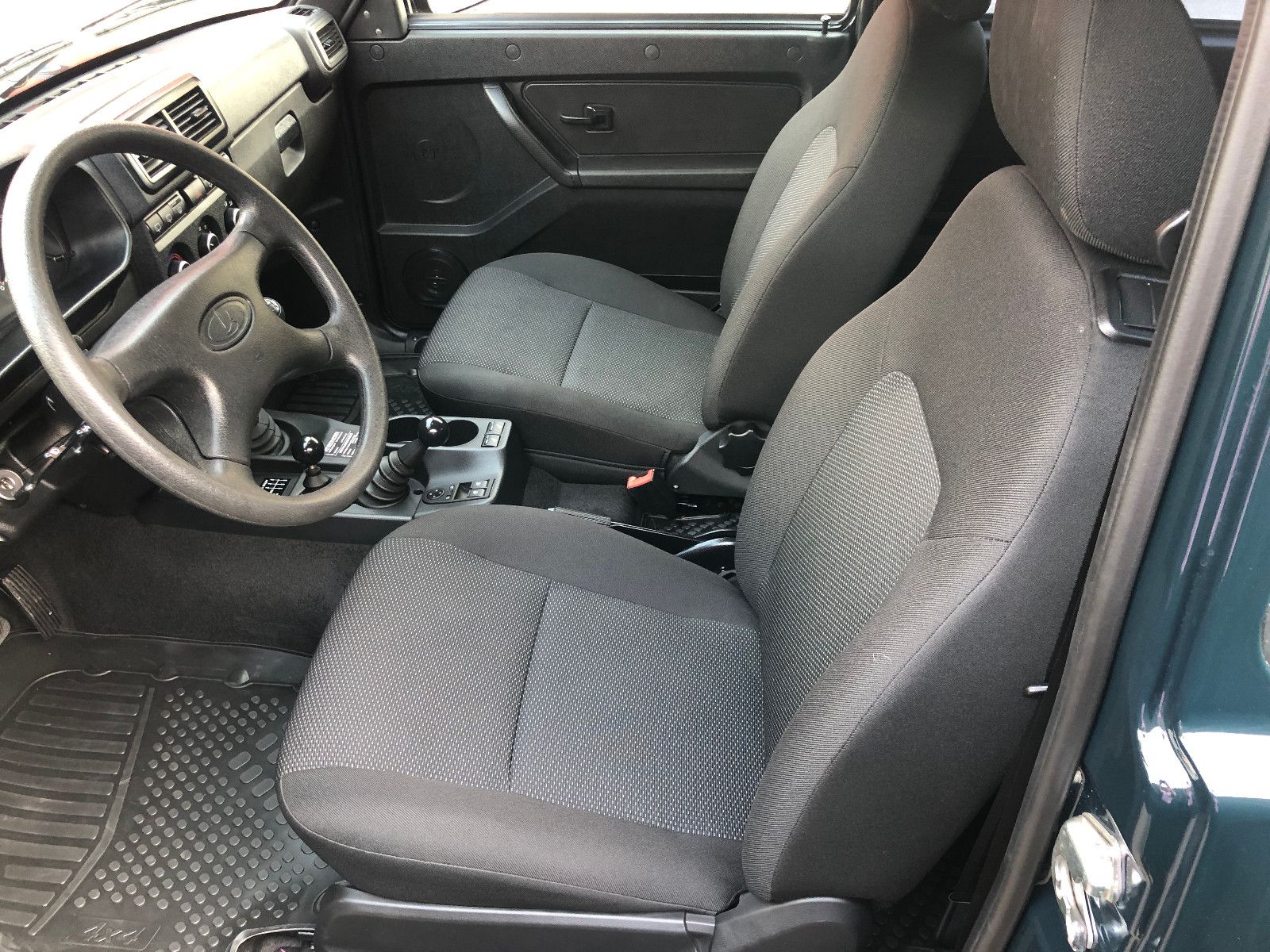 Fahrzeugabbildung Lada Niva LEGEND "PREMIUM PLUS"! VIP-AUSSTATTUNG!