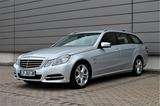 Mercedes-Benz E 220 E T-Modell E 220 CDI Avantgarde Automatik - Mercedes-Benz E 220: Cdi T Modell