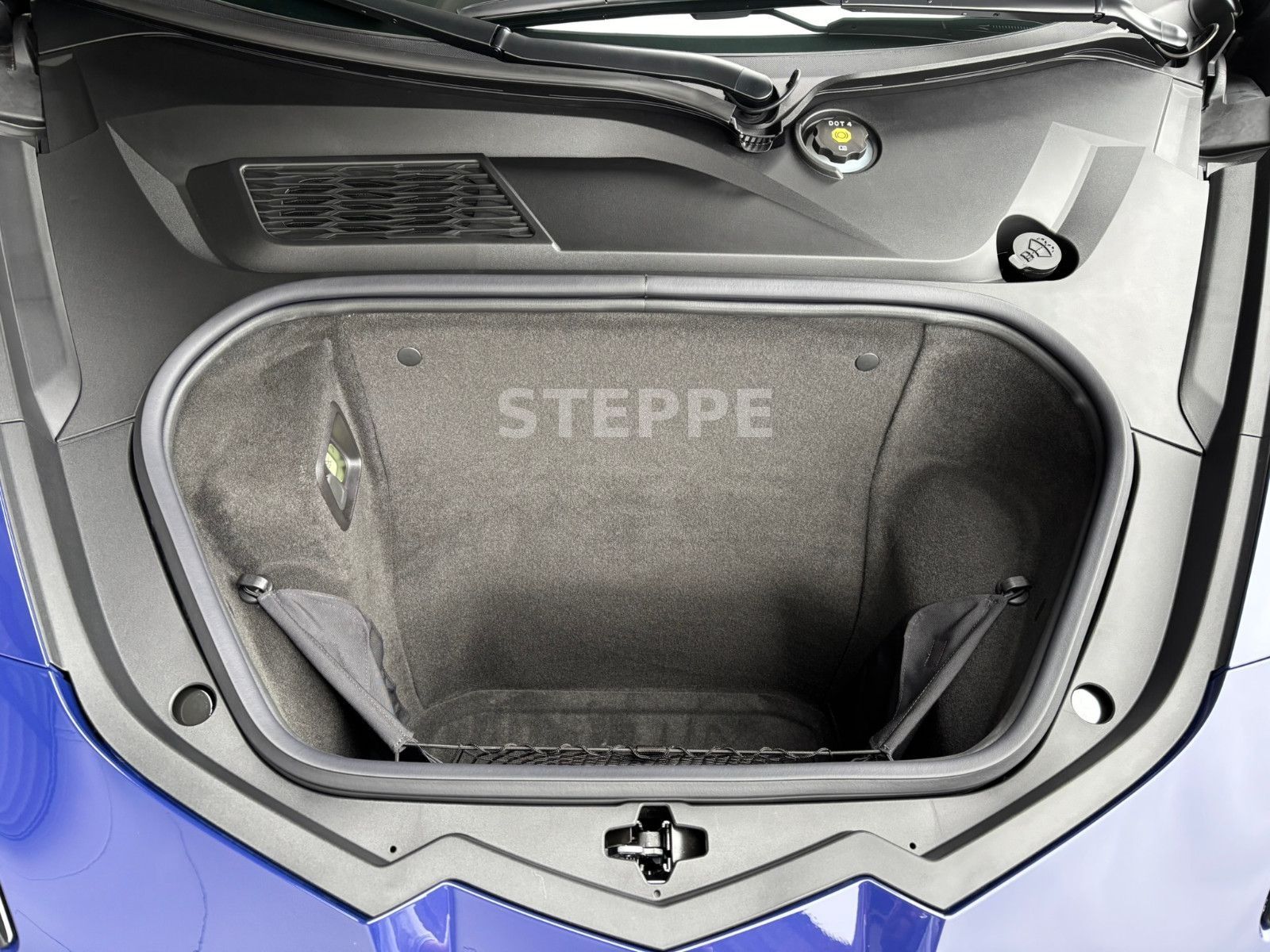 Corvette C8 Stingray Coupe 2025 3LT EUModell STEPPE