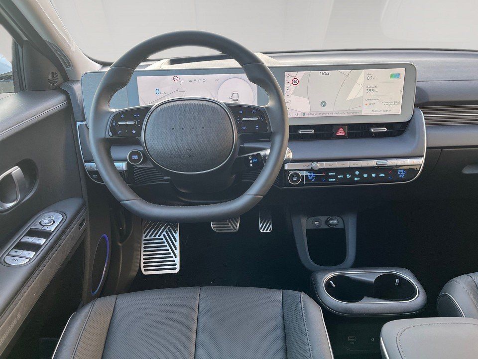 Fahrzeugabbildung Hyundai IONIQ 5 77,4kWh AWD UNIQ Relax