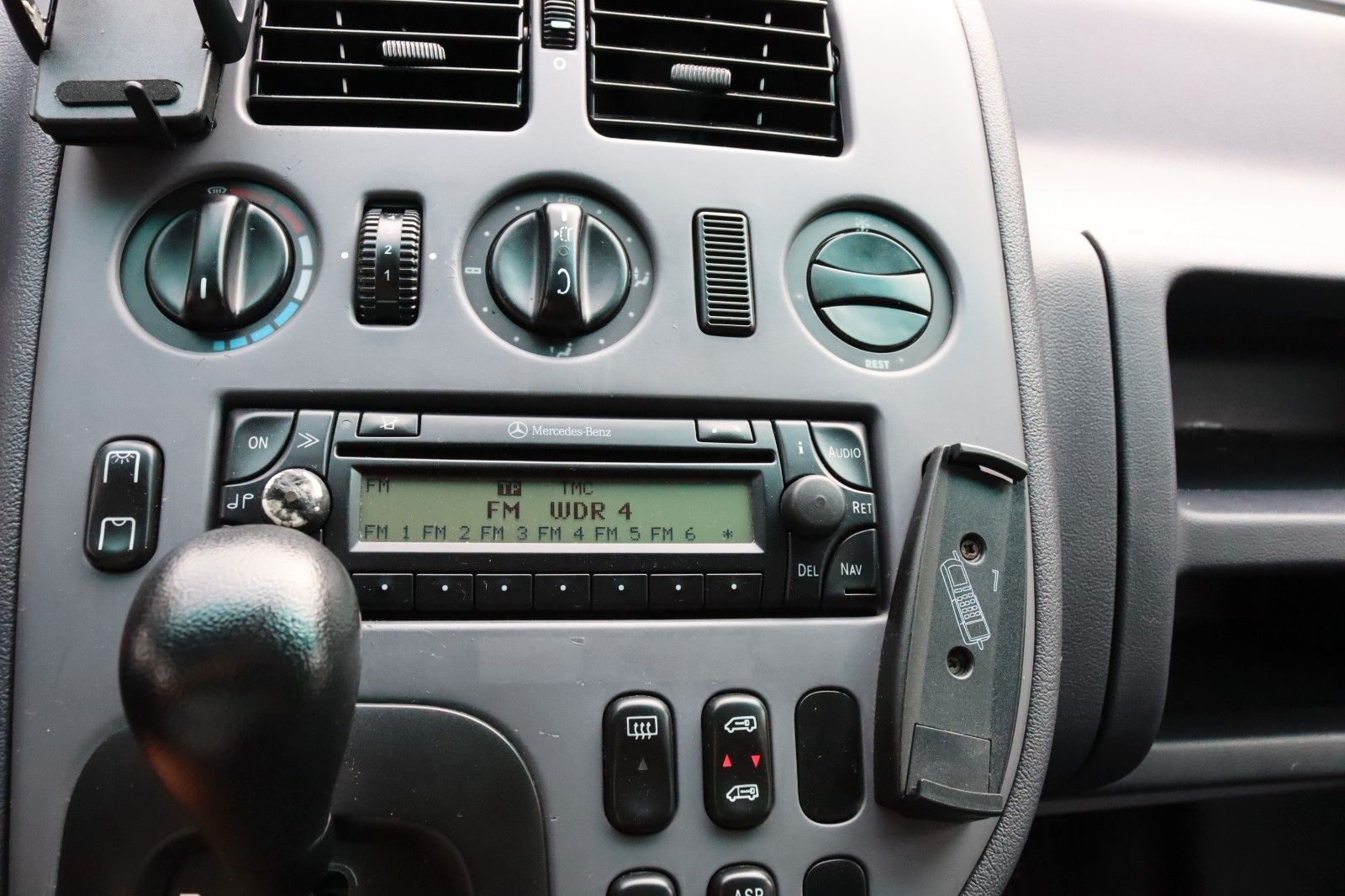 Fahrzeugabbildung Mercedes-Benz VITO 113 AUTOMATIK*KLIMA*BESTATTUNGSFAHRZEUG*TOP
