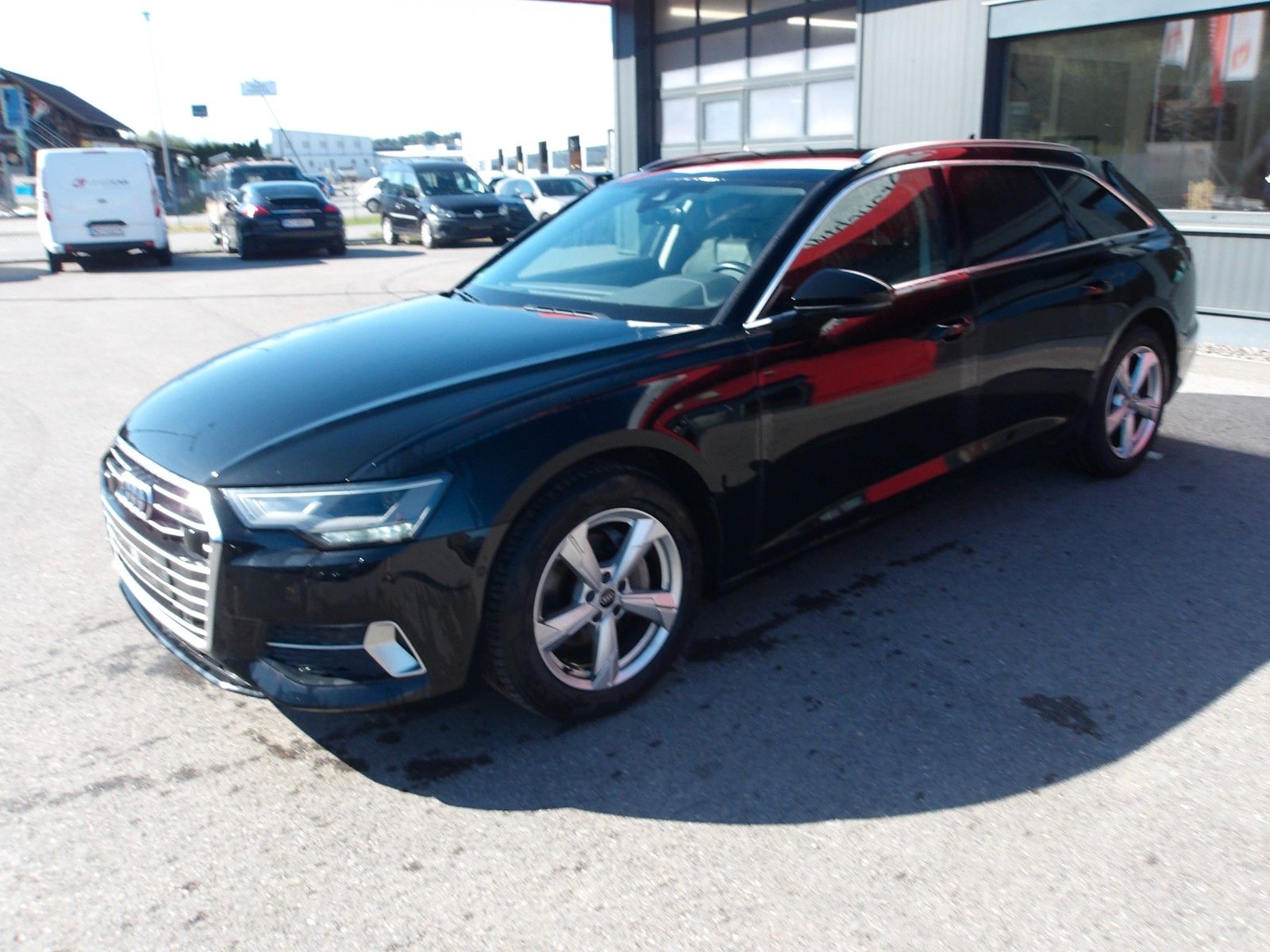 Audi A6 Avant 35 TDI sport EXP € 19990.-