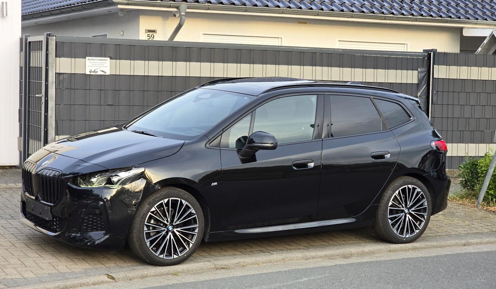 BMW 218 Active Tourer M Sport Memory H/K 360 HUD Pan