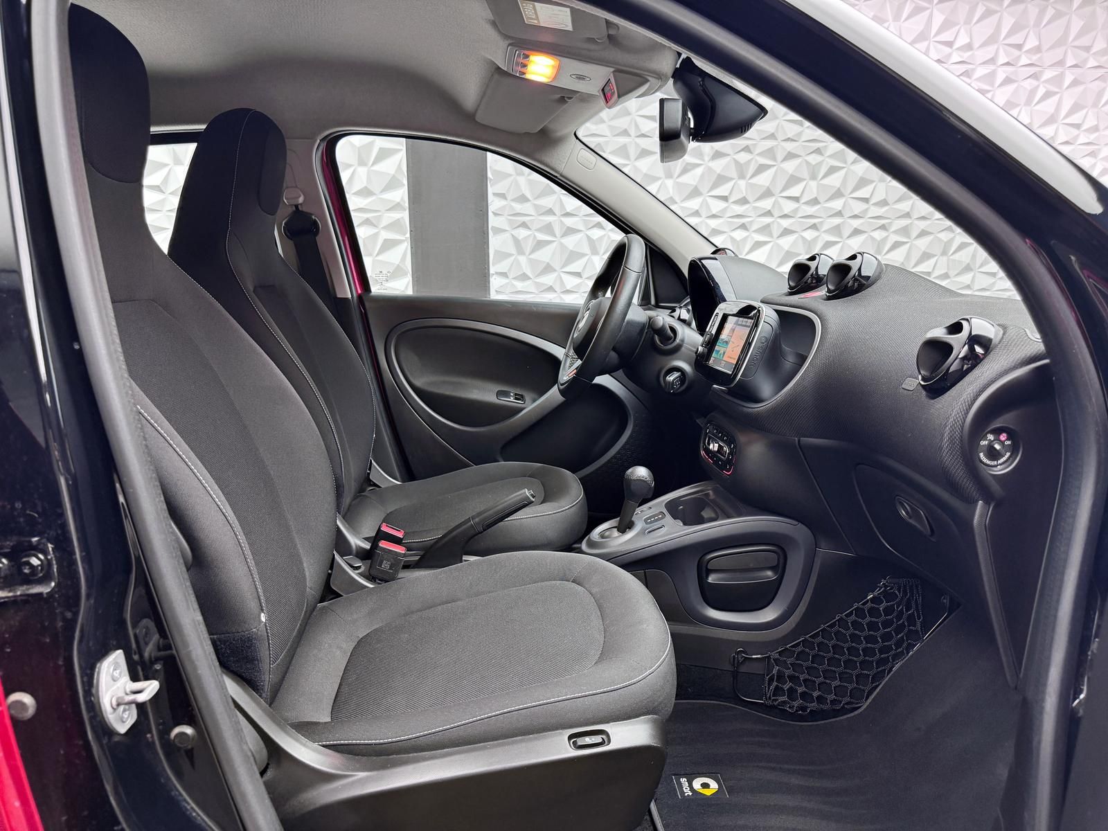 Fahrzeugabbildung Smart EQ-DRIVE60/PASSION/SHEIZ/R-CAM/PDC/NAVI/COOL&MED