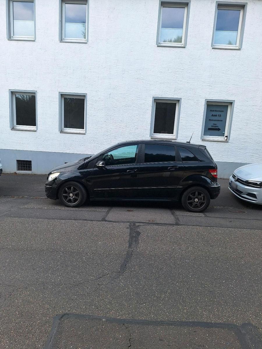 Mercedes-Benz B200 2011 — photo 6
