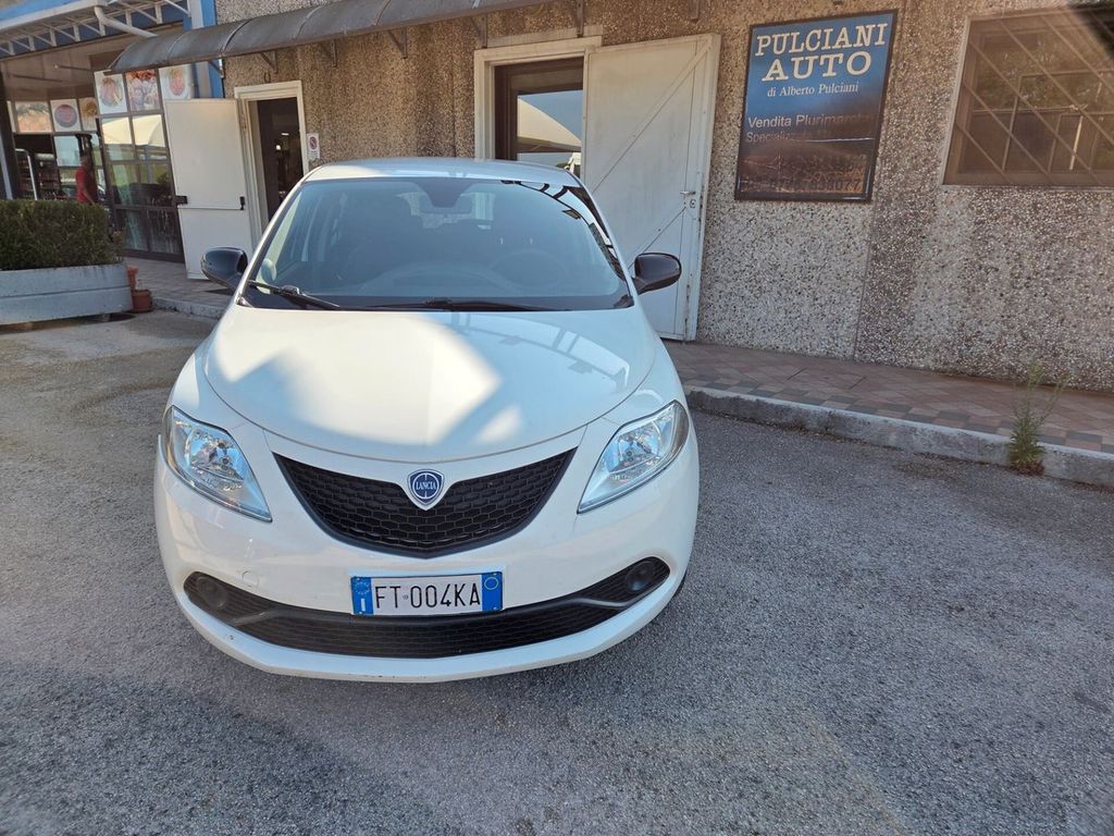 Image of Lancia Ypsilon