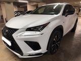 Lexus NX 300H 4WD F-SPORT - weiße Lexus NX 300
