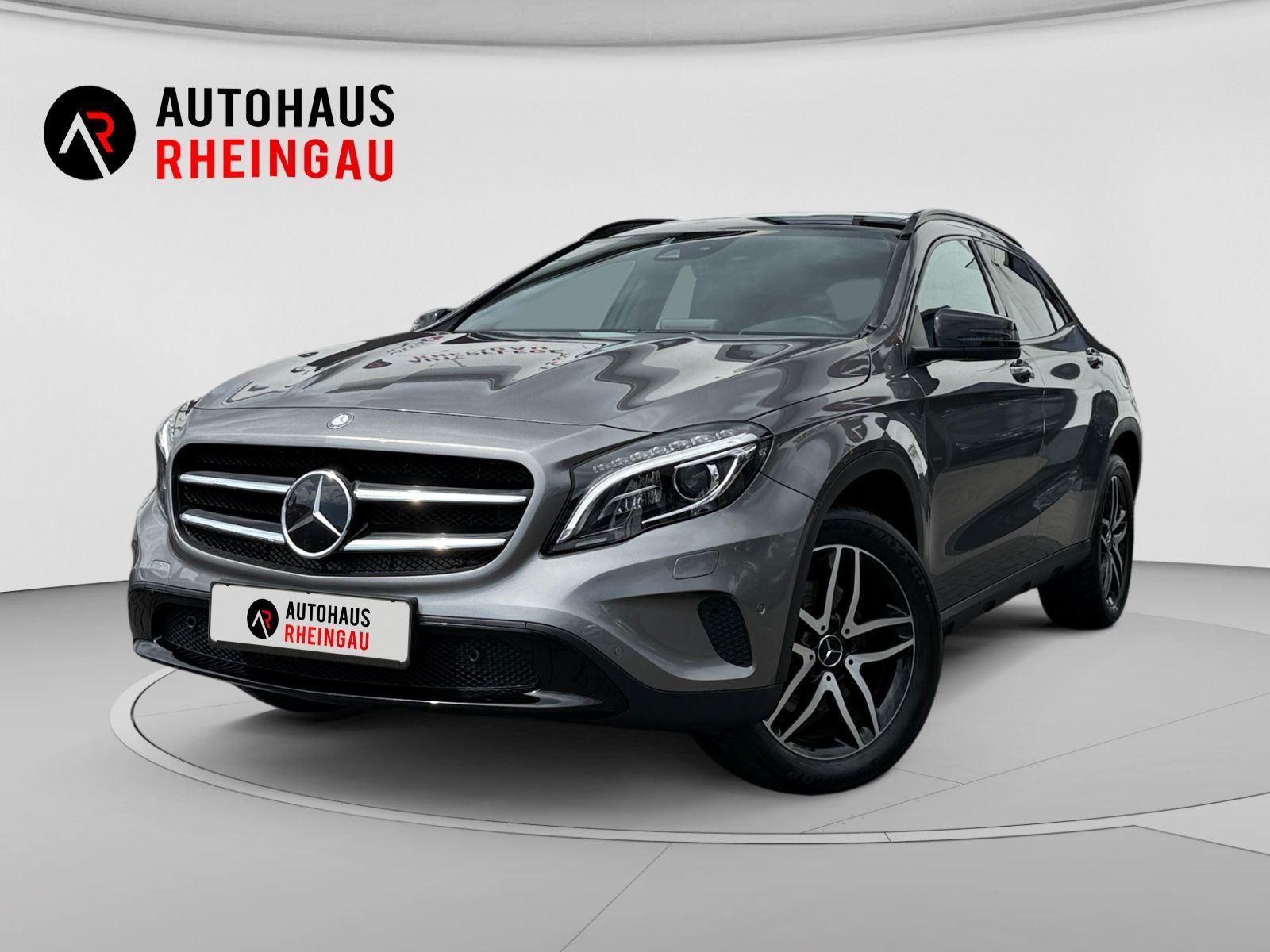 Fahrzeugabbildung Mercedes-Benz GLA 250 Score 4Matic RFK PANO MEMORY