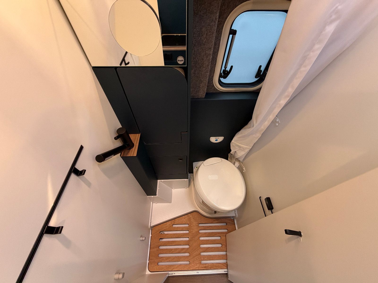 Fahrzeugabbildung HYMER / ERIBA / HYMERCAR Eriba Car 600 - First Edition - 7.539€ sparen!!!