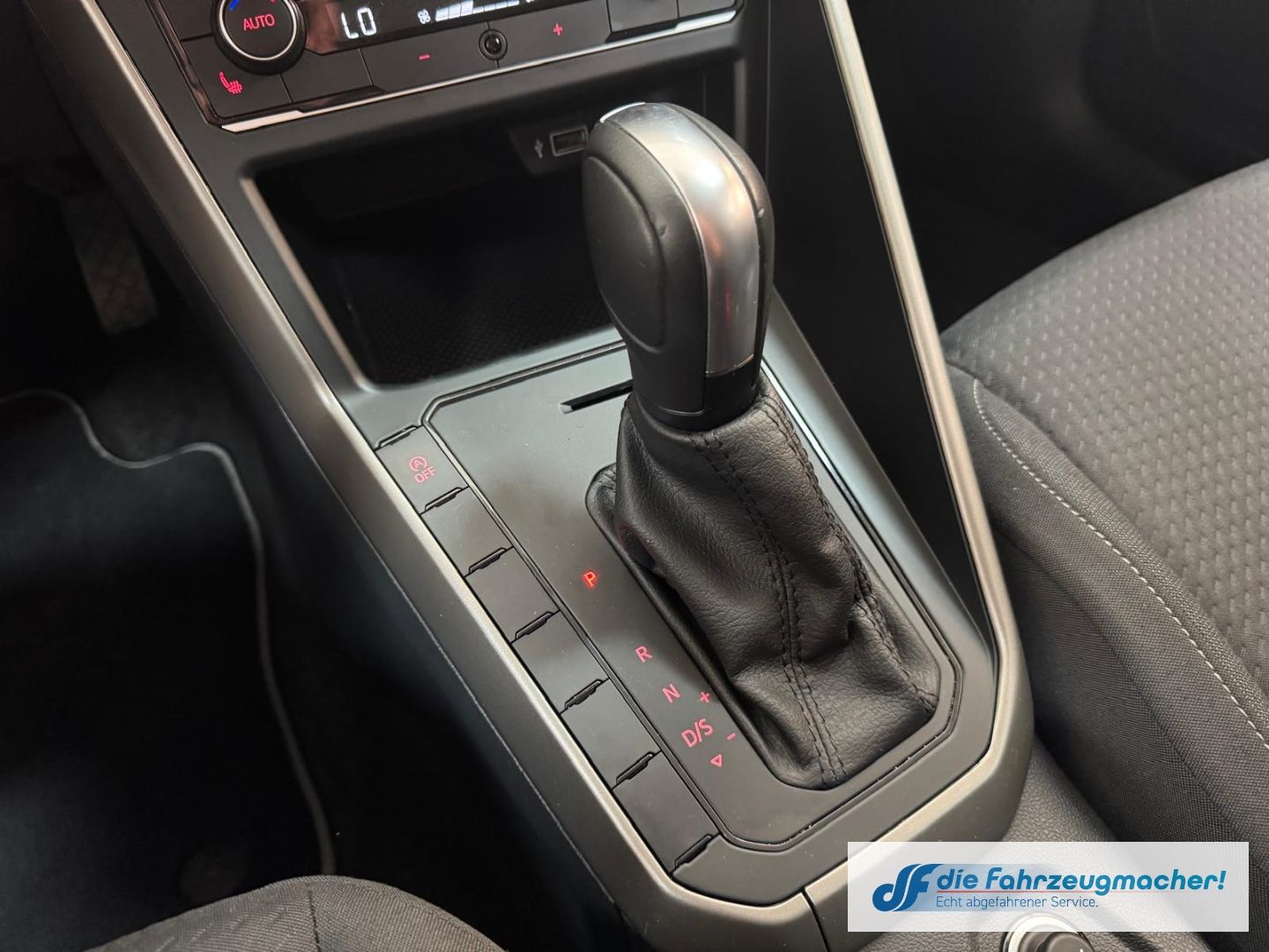 Fahrzeugabbildung Volkswagen Polo VI Comfortline 1.0 TSI AHK ACCKlimaautom SH