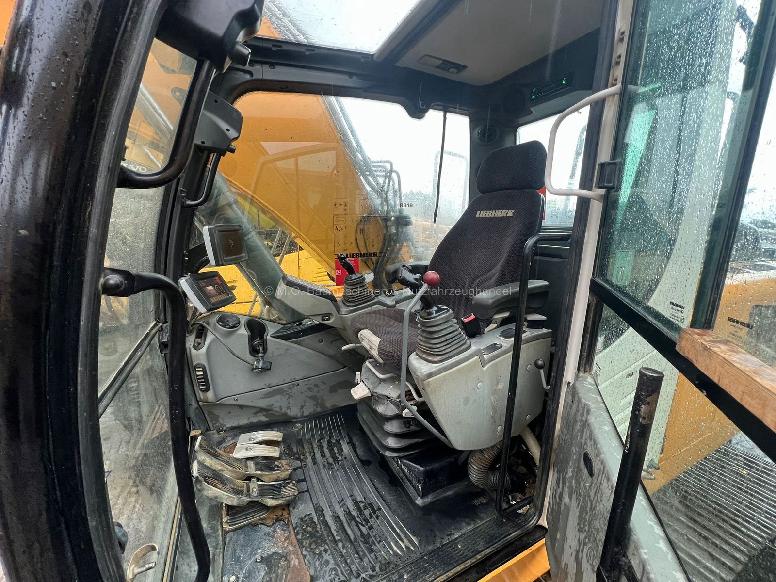 Fahrzeugabbildung Liebherr R 918 LC / ZSA / AC / Hammerleitung/ SW/