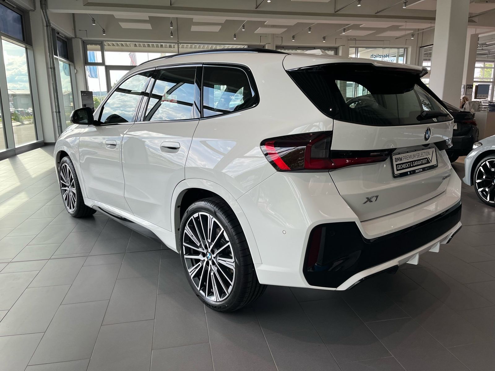 BMW X1 xDrive23i M Sportpaket HuD foto 5