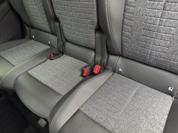 Peugeot 5008 Allure Business 145 360+Kam.+KeyLess