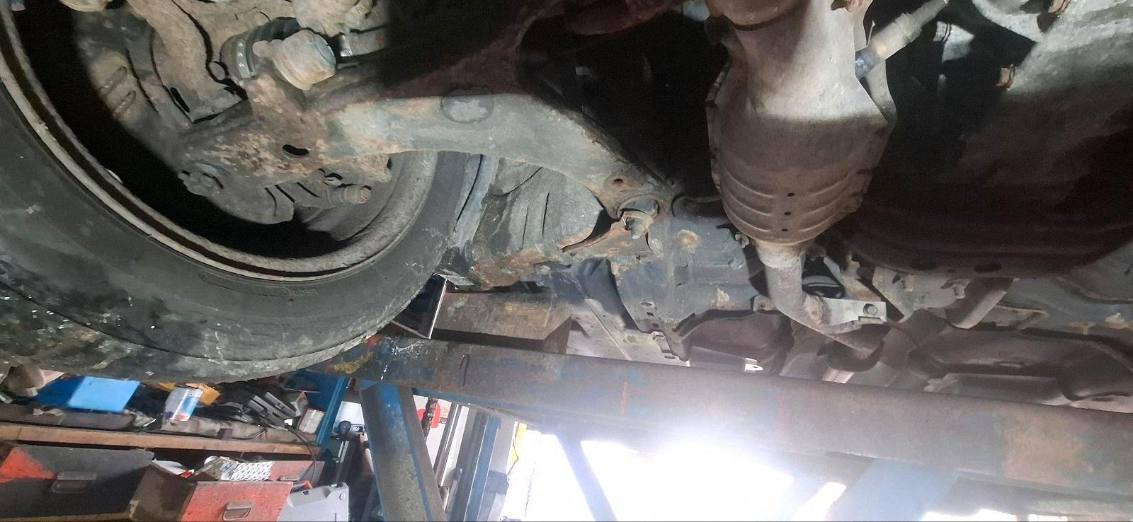 Subaru Legacy 2005 — photo 10