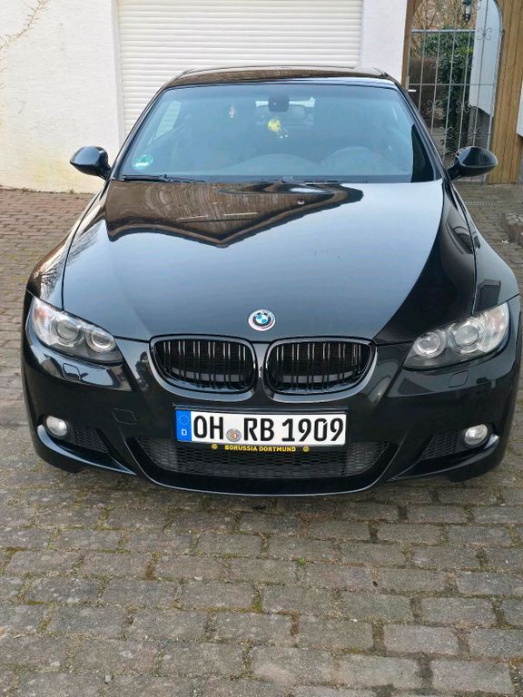 Image of BMW 320