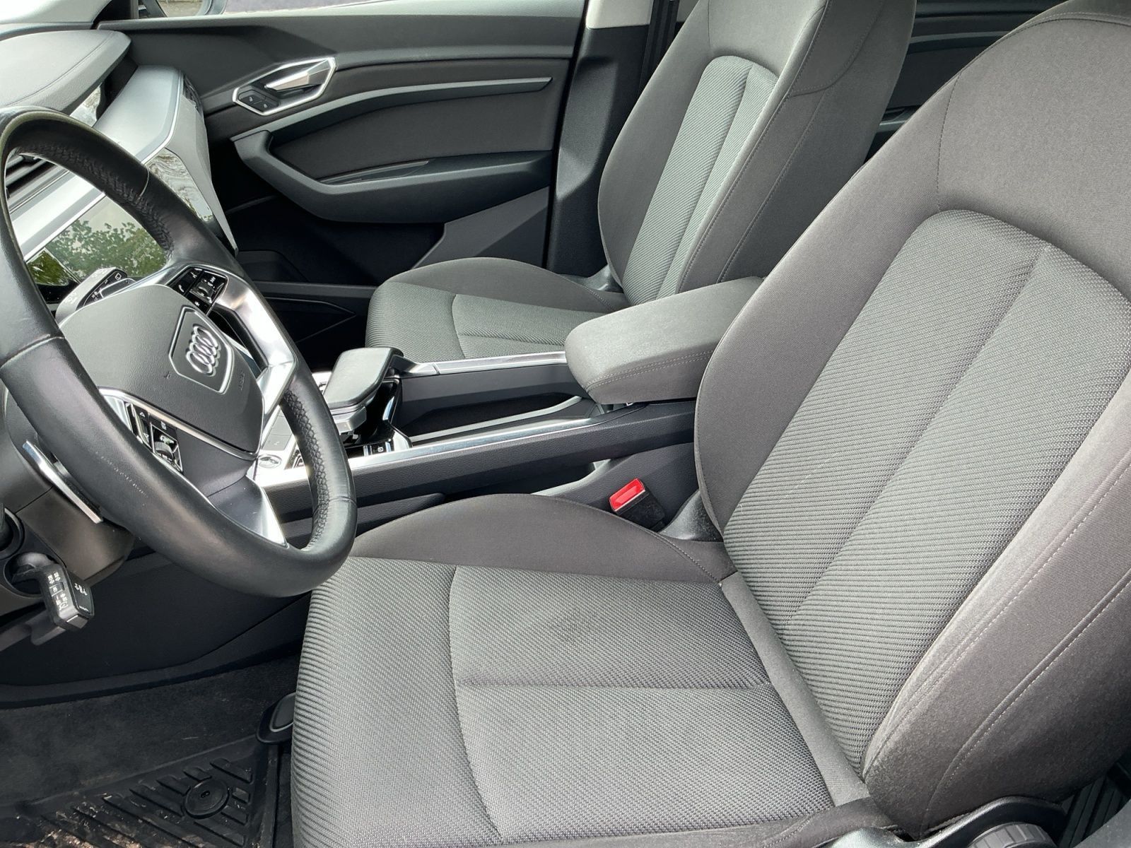 Audi e-tron - Bild 12
