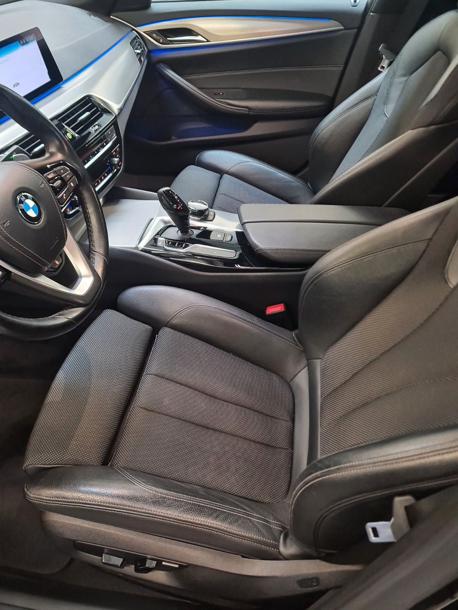 BMW Limousine 520d xDrive Sport Line Autom. Navi HUD foto 10