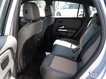 صورة مصغرة 11 لـ 2025 Mercedes-BENZ EQA