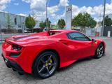 Ferrari F8 SPIDER Lift*Carbon-Seats*Alcantara*Garantie-5 - rote Ferrari F8