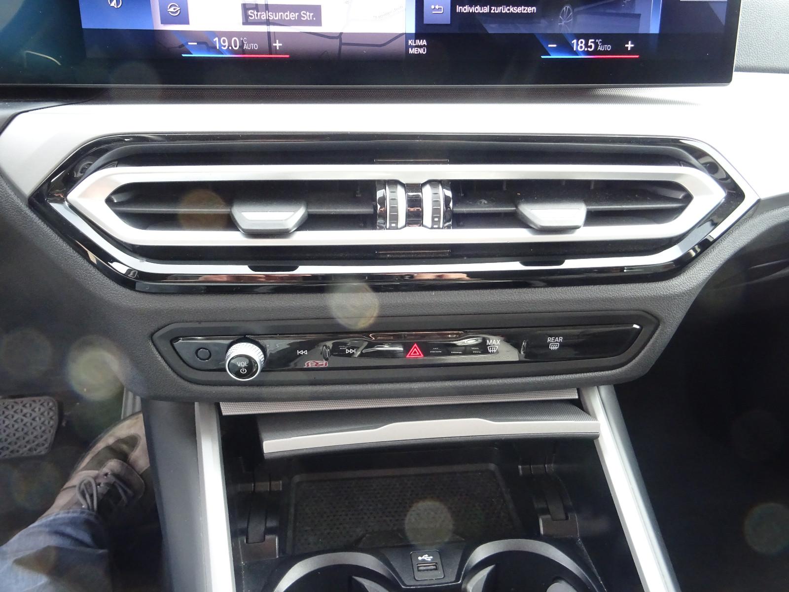 BMW 3 Series iA Touring LED Navi HUD Virt. Kamera Innov., миниатюра 19