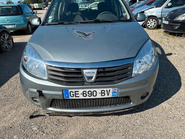 Dacia Sandero 1.6  PS 87 essence 5 PORTES