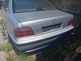 BMW 740i Auto 740i - BMW 740 aus 1998: 740i