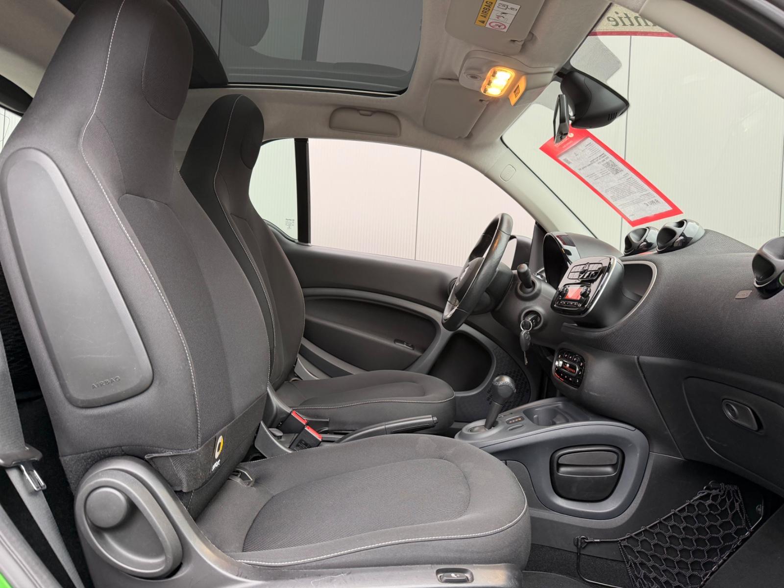 Smart ForTwo EQ Klimaaut. Lenkhzg. SHZ PDC Akku 95%