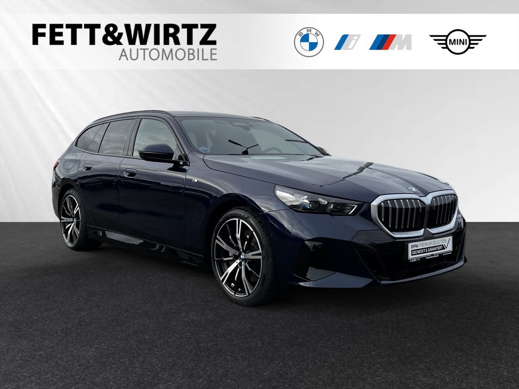 BMW 550e xDrive Touring M Sport|AHK|Pano|20"LMR|B&W