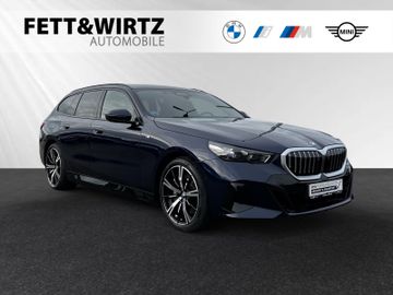 BMW Leasingangebot: BMW 550e xDrive Touring M Sport|AHK|Pano|20"LMR|B&W