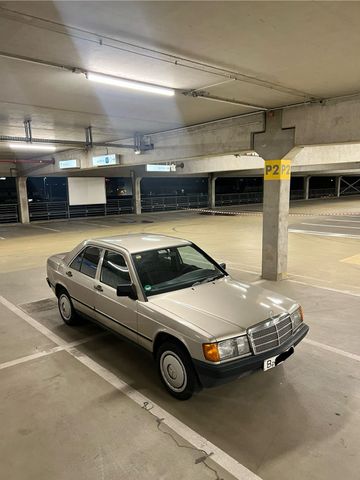 Mercedes-Benz Mercedes Benz W201 190E 2.0 Automatik