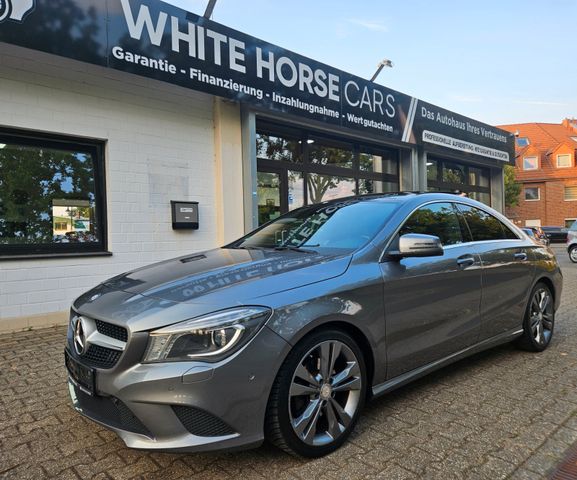 Mercedes-Benz CLA 200 AMG PANO LEDER NAVI BIXENON PDC SHZ