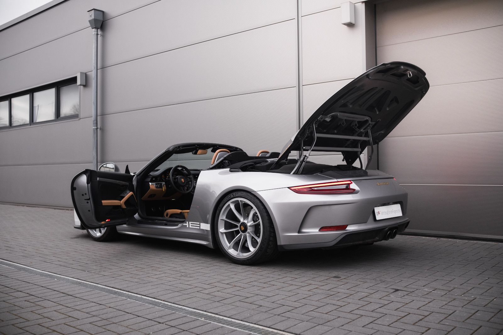 Fahrzeugabbildung Porsche 991/911 Speedster-Lift-BOSE-Kam.-90L-DAB-LED