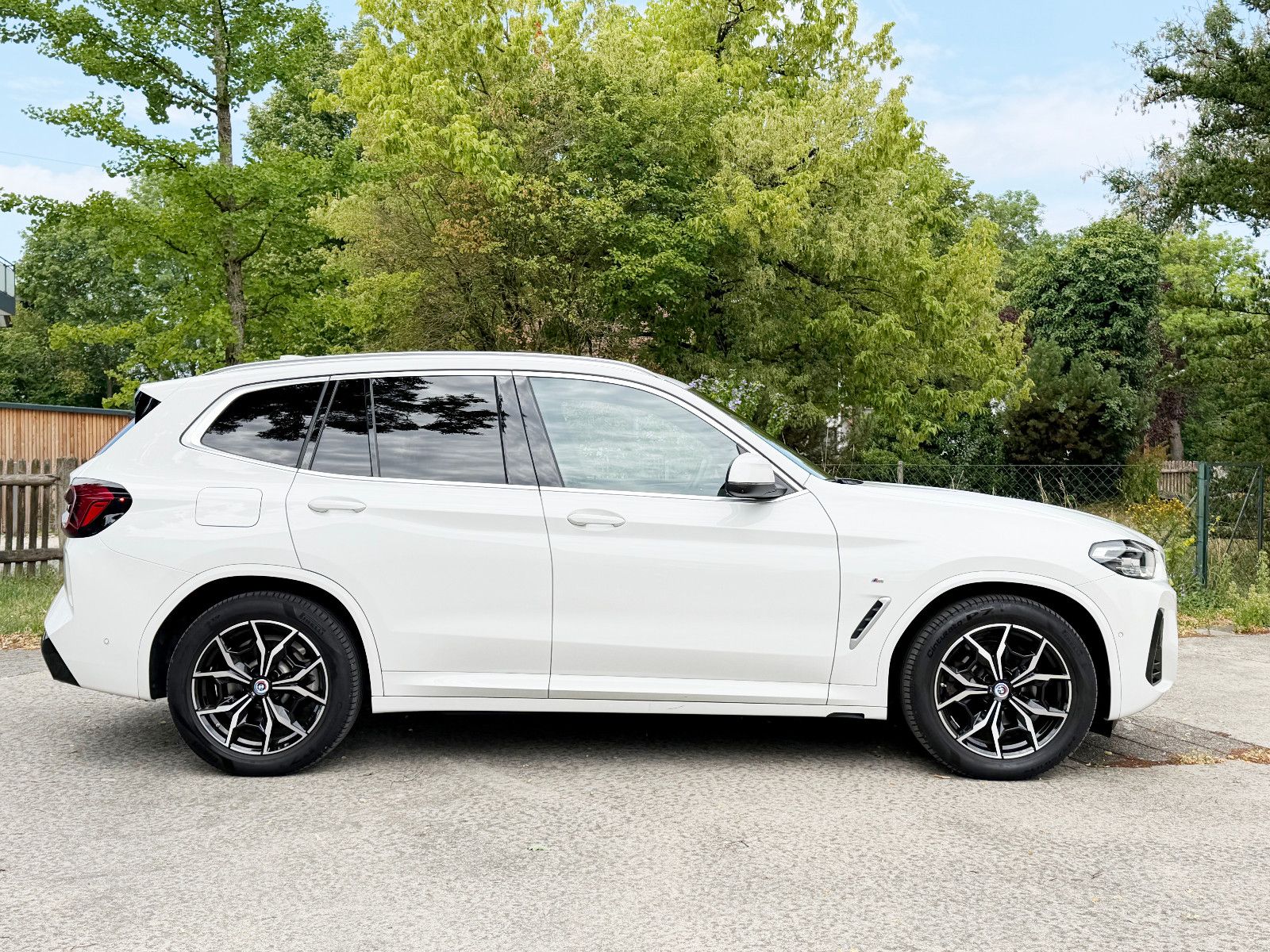 BMW X3 xDrive20d M Sport AHK Pano Memory ACC 1.Hand foto 8