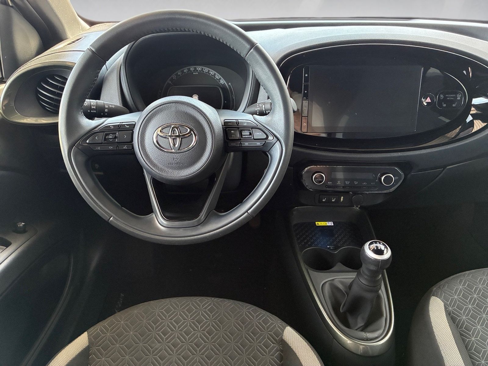 Fahrzeugabbildung Toyota Aygo 1.0 Air Style Kamera,LED,Matrix,Navi,PDC,SD