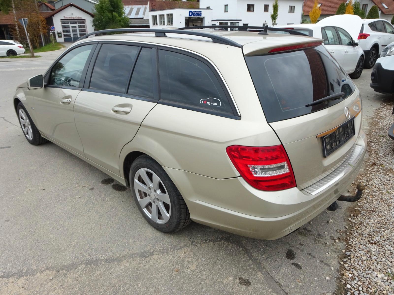 Mercedes-Benz C180 2011 — engine 1.796 cm³, 156 HP (115kW)