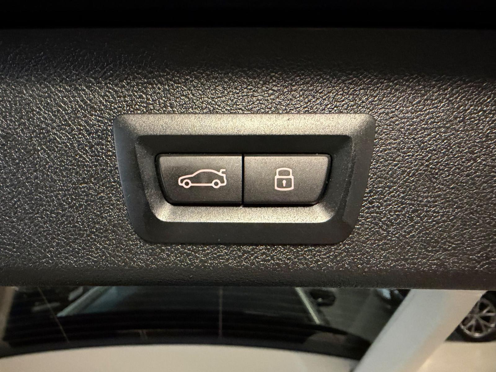 BMW 530 i Luxury Line H-KARDON/CAM/ACC/AHK/LEDER