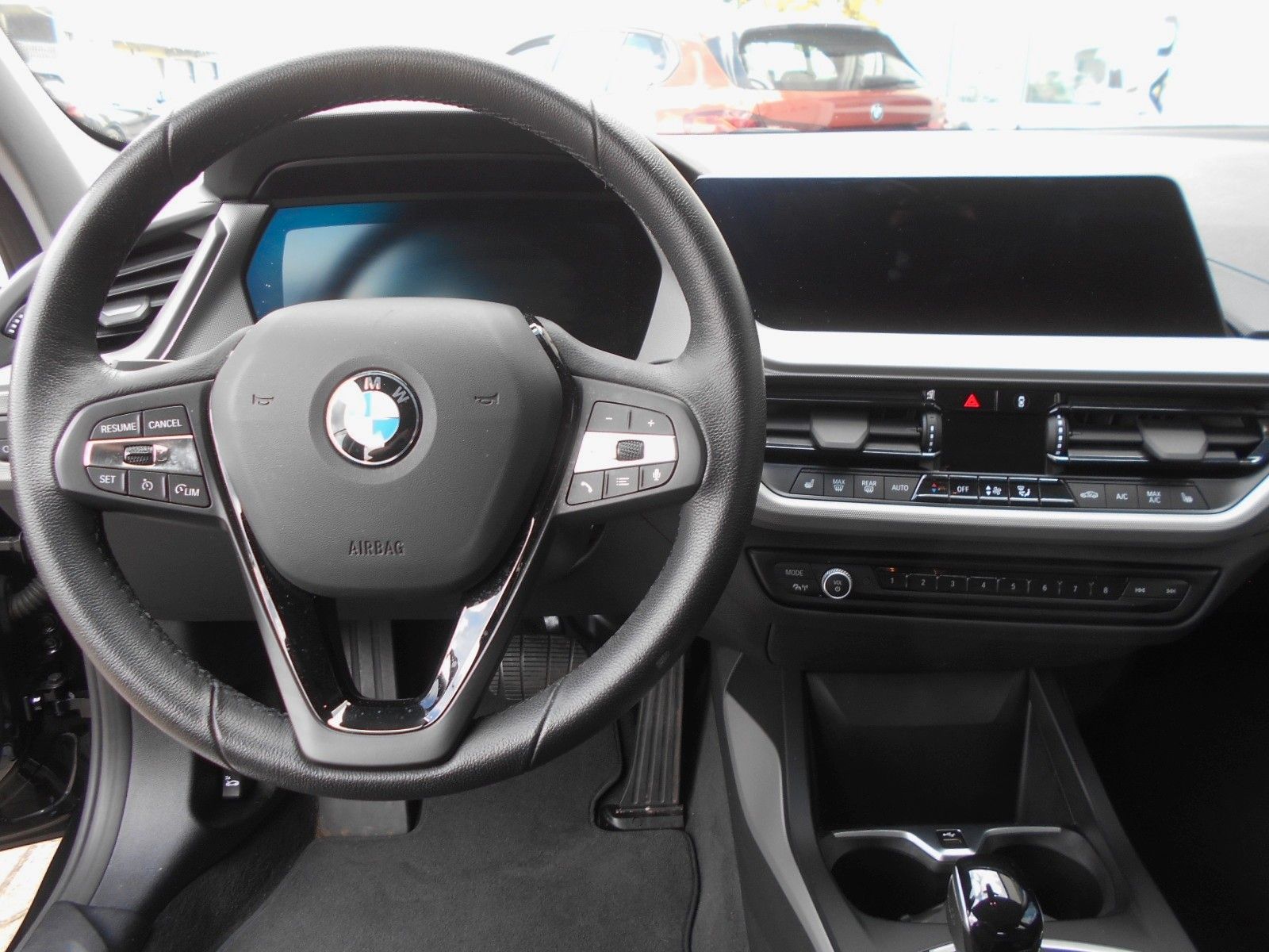 BMW 118iA 29`KM -NAVI-LED-HIFI-SITZHEIZUNG-CARPLAY- foto 6