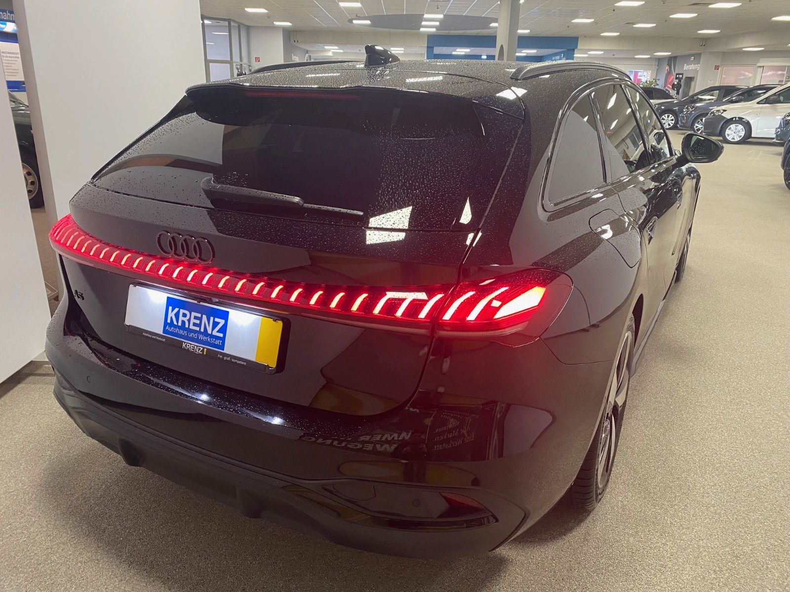 Fahrzeugabbildung Audi A5 B10 TDI S tronic Avant+S-Line+MATRIX+NAVI+19"