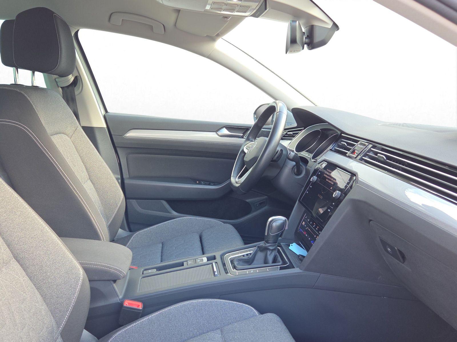 Volkswagen Passat Variant 2.0 TDI Business* Navi*AHK*LED*El
