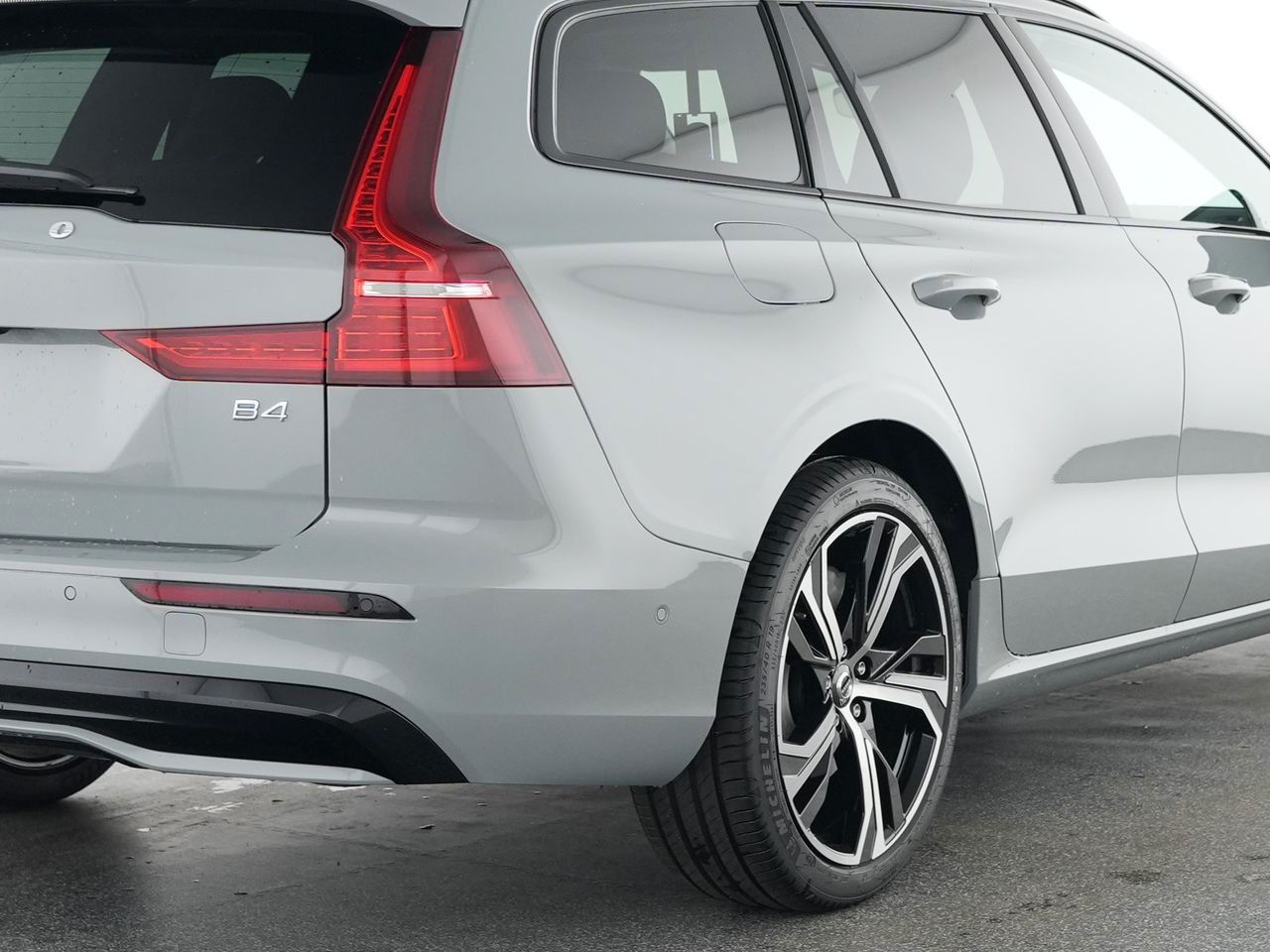 Volvo V60 Kombi Plus Dark foto 10