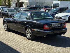 Fahrzeugabbildung XJ 6 3.0