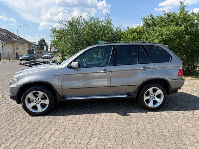 BMW BMW X5 3.0d M- SPORTPAKET!AHK-2700KG! ST-HZ ! VOLL