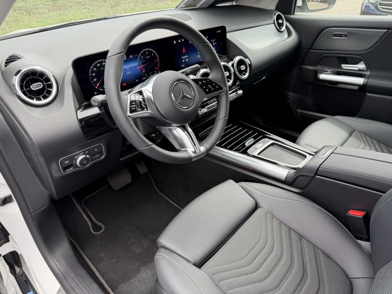 Mercedes-Benz GLA 220d 4M PROGRESSIVE+FAHRASSIST+TOTW+360+KAM