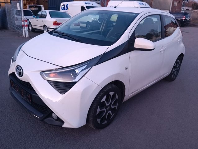 Toyota Aygo (X) 1,0-l-VVT-i Team D