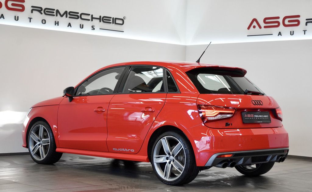 Audi S1