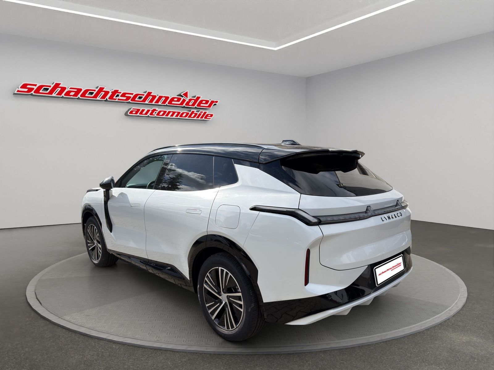 Lynk & Co 08