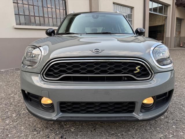 MINI Countryman 1.5 Cooper SE Business Countryma imagem 2