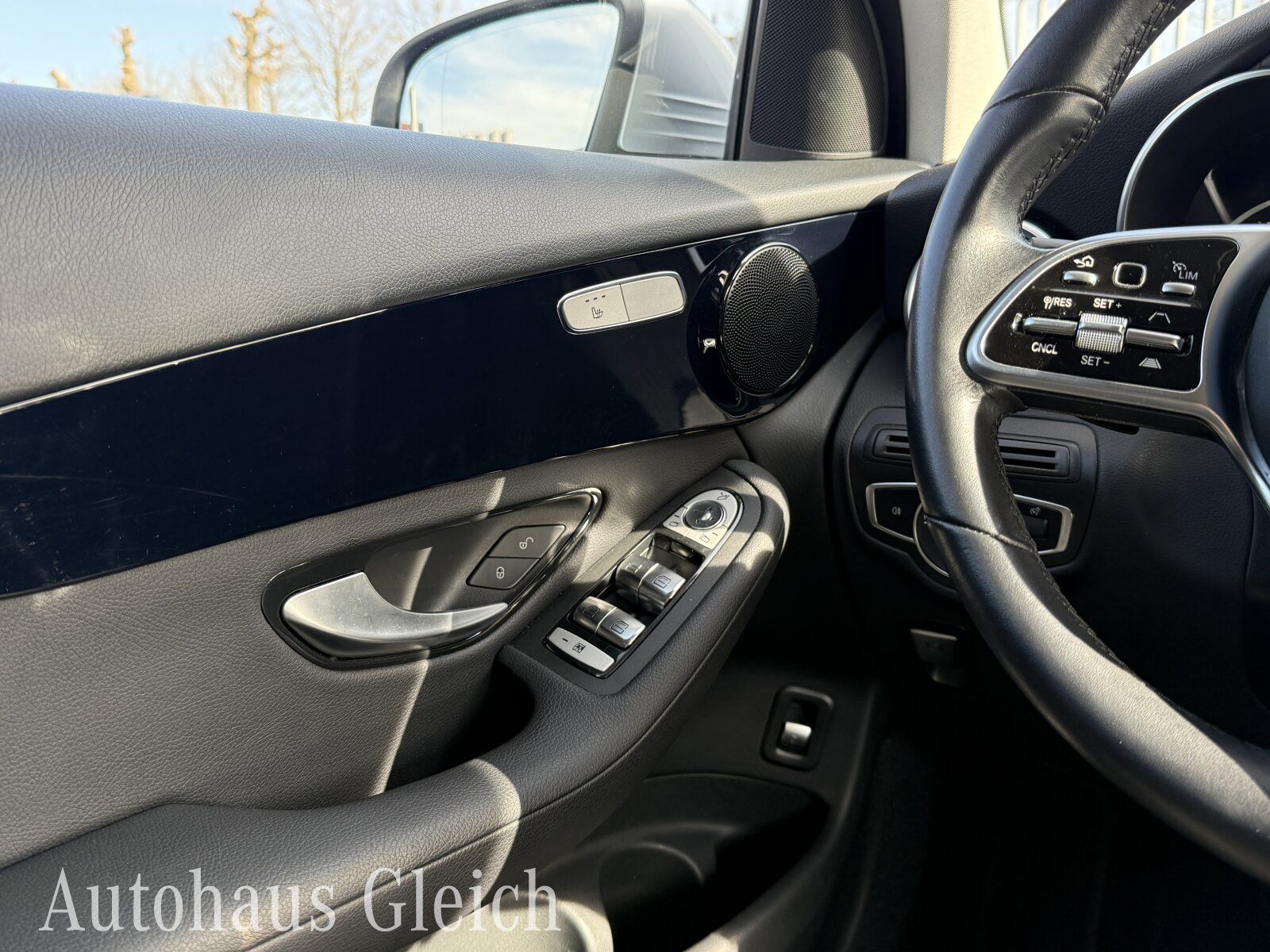 Fahrzeugabbildung Mercedes-Benz GLC 200 d 4Matic (EURO 6d) Distronic/Autom./Klim