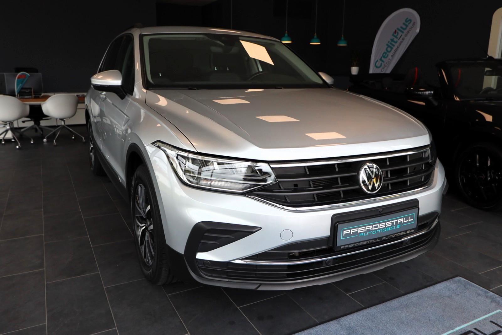 Volkswagen Tiguan 1.5 TSI Life 1.Hand 360° STHZ AHK NAVI