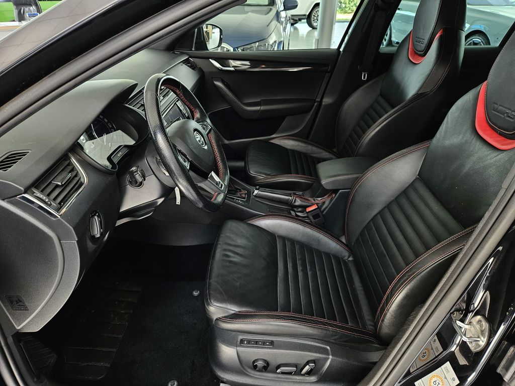 Skoda Octavia RS 2.0 TDI 4x4*Leder*Navi*DSG*DAB*Euro6